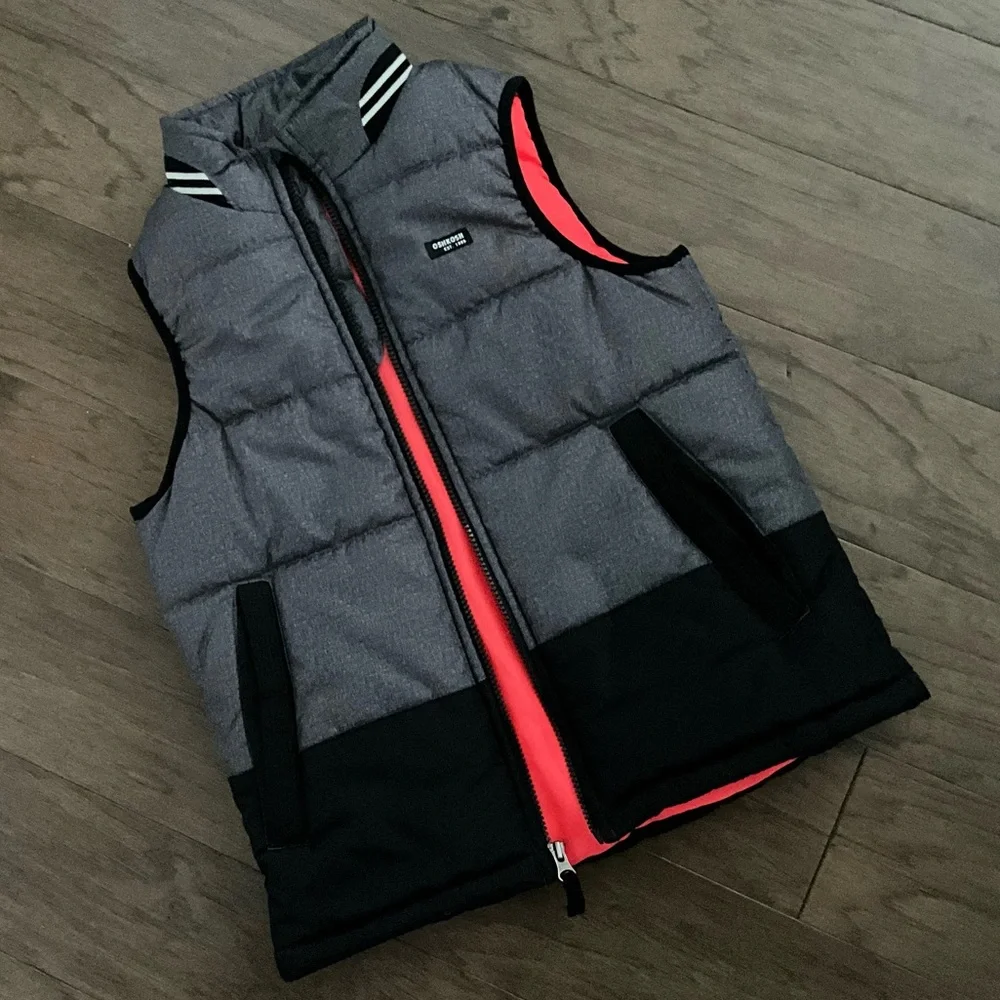 OshKosh Boys Puffer Vest Size 10 Osh’Kosh B’GOSH Black and Grey EUC Sz 10